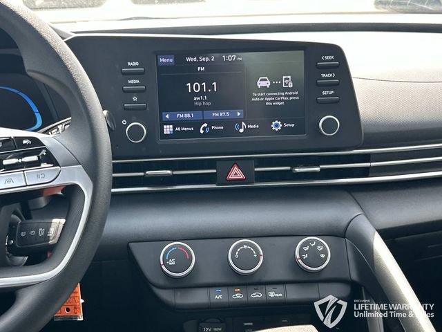 New 2026 Hyundai Elantra SE FWD image 16