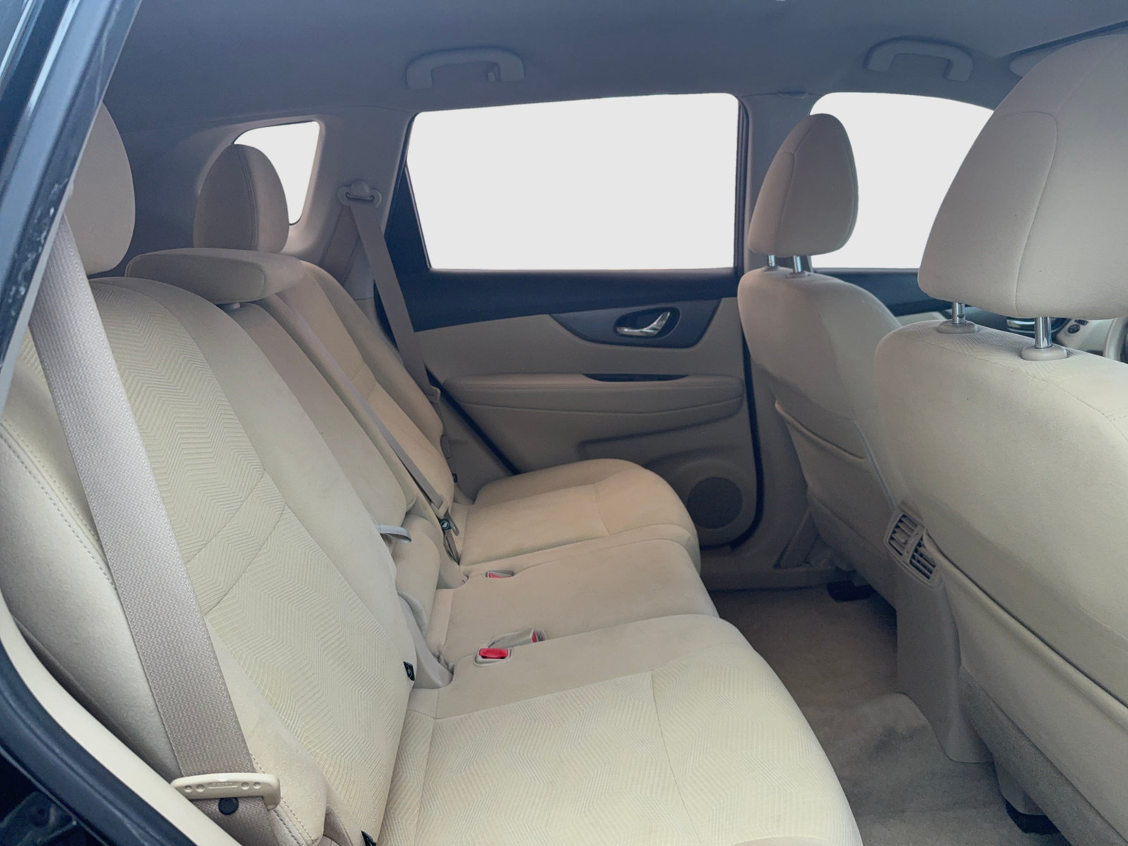 Used 2015 Nissan Rogue S FWD image 43