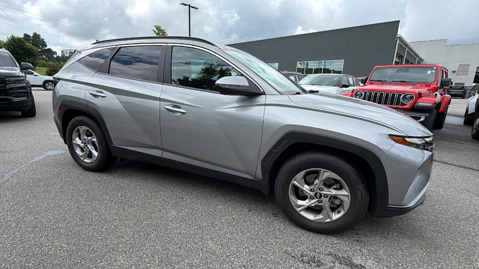 Used 2022 Hyundai Tucson SEL w/ Cargo Package FWD image 5