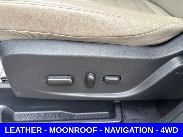 Used 2017 Ford Escape Titanium AWD/4WD image 16