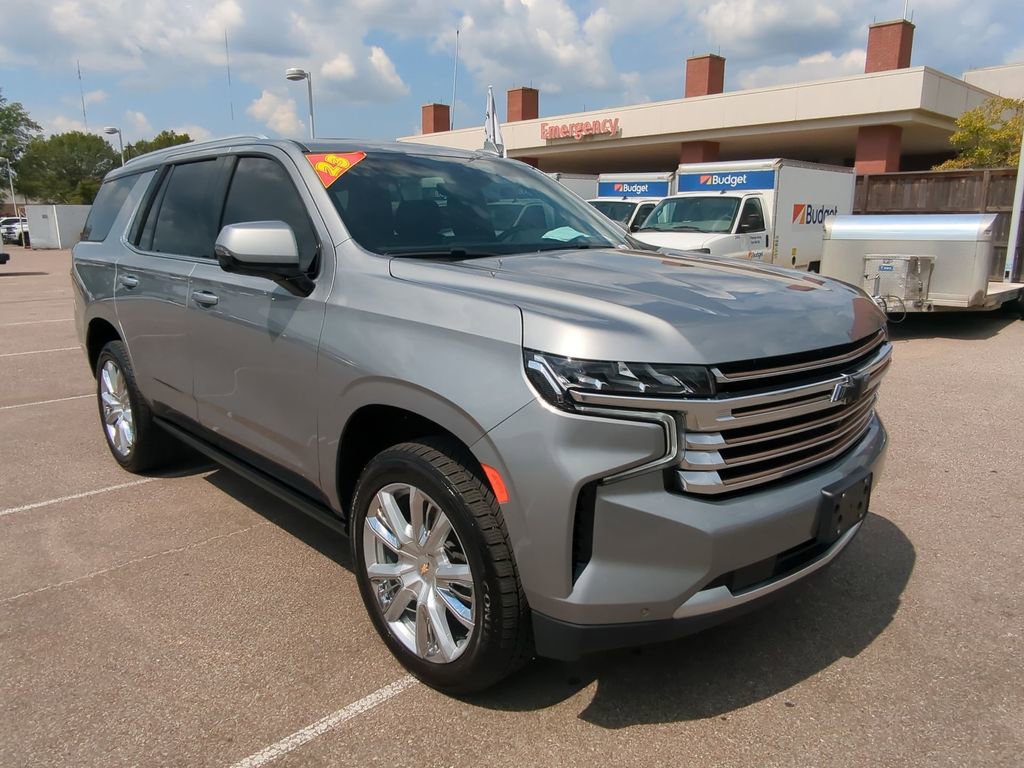 Used 2023 Chevrolet Tahoe High Country image 2