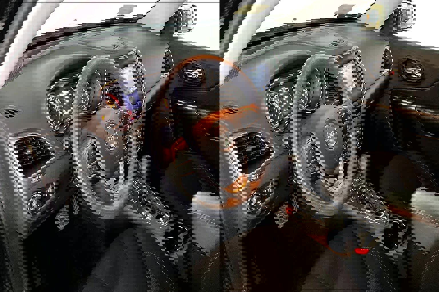 Used 2019 Jeep Cherokee Latitude w/ Popular Appearance Group image 17