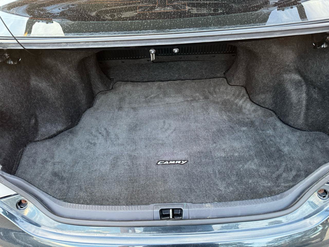Used 2014 Toyota Camry LE FWD image 10