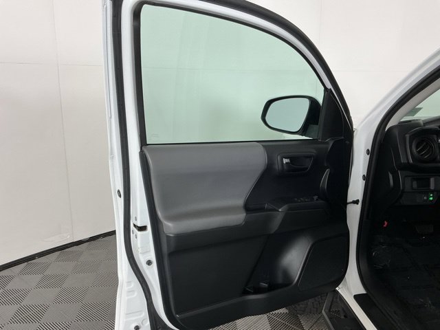 Used 2019 Toyota Tacoma SR w/ SR Convenience Package AWD/4WD image 11
