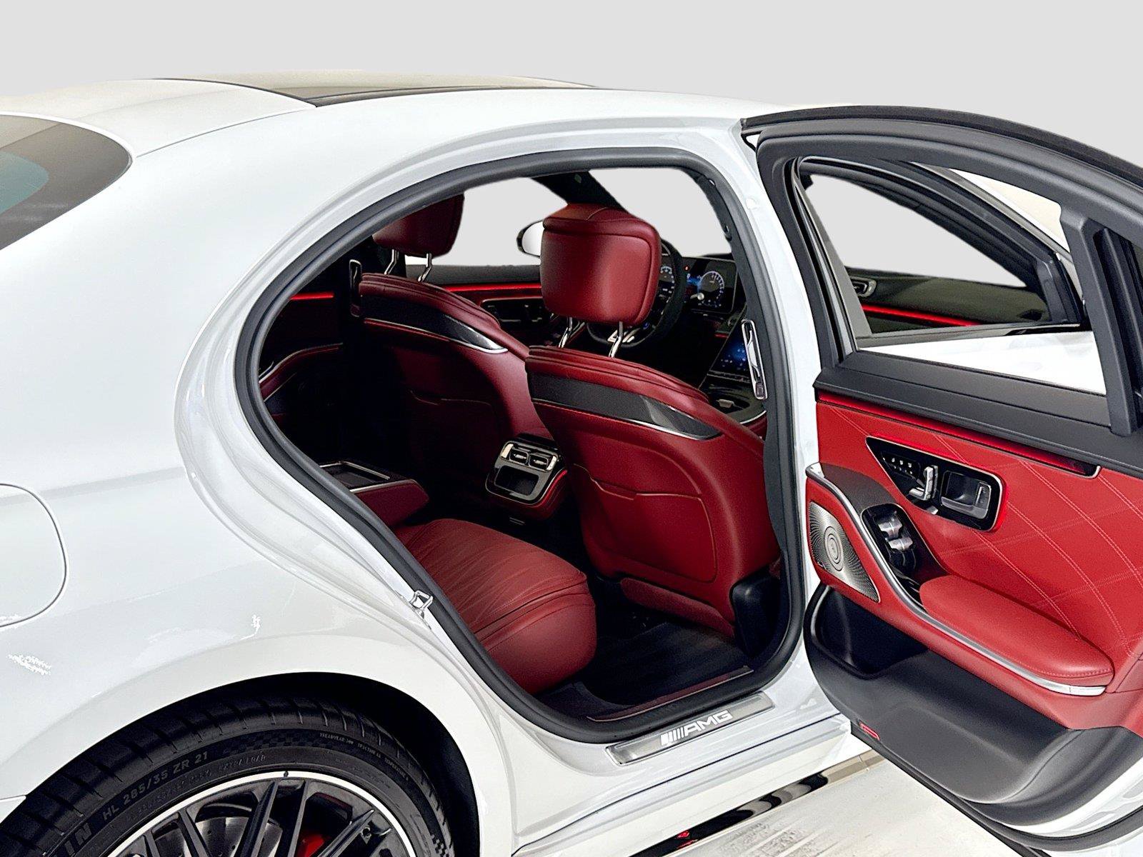 Used 2025 Mercedes-Benz S 63 AMG S image 30