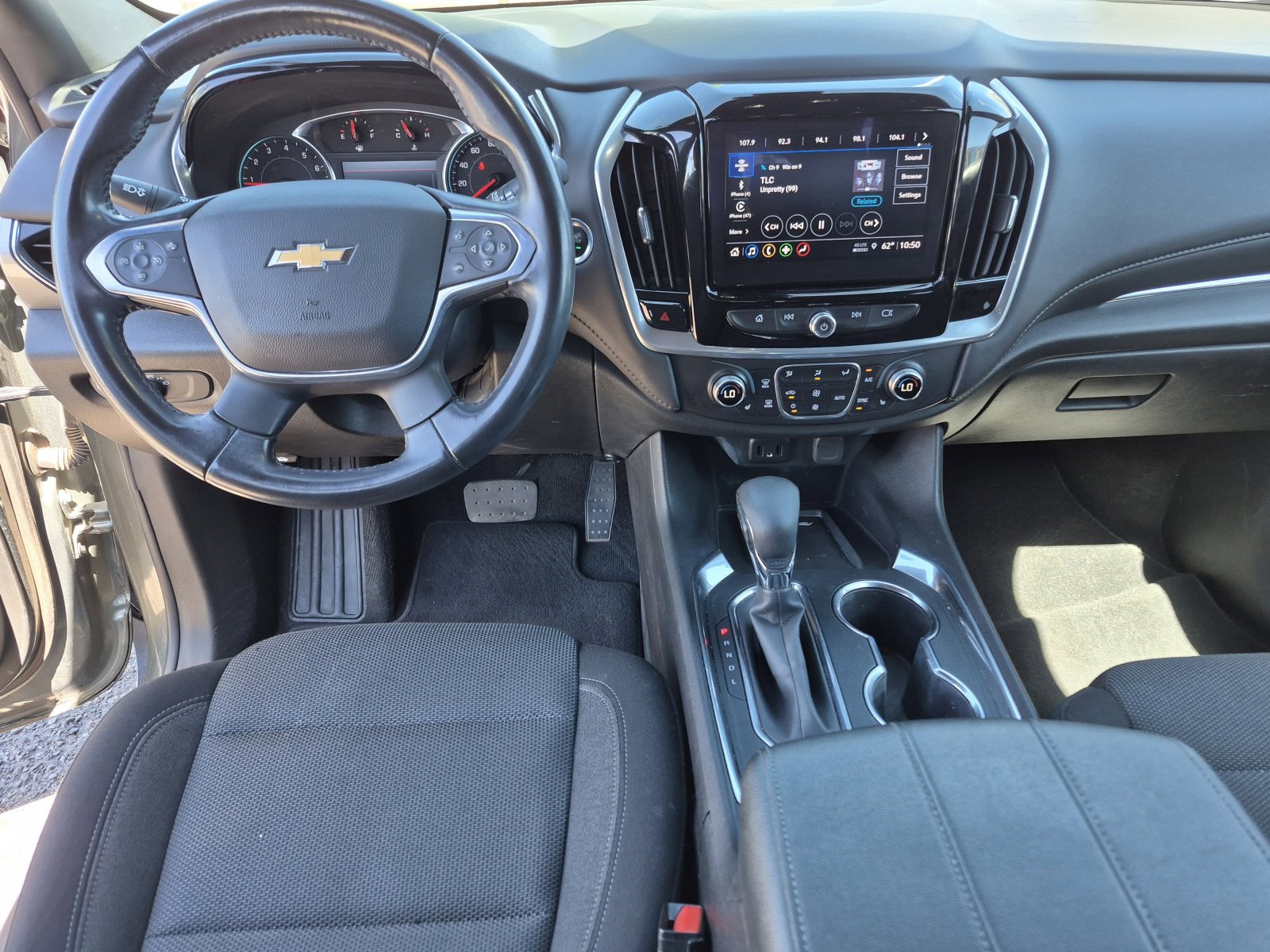 Used 2022 Chevrolet Traverse LT w/ LPO, Cargo Package AWD/4WD image 18
