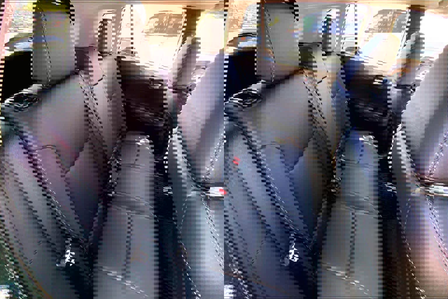 Used 2025 Toyota Corolla Cross XLE w/ Convenience Package image 17