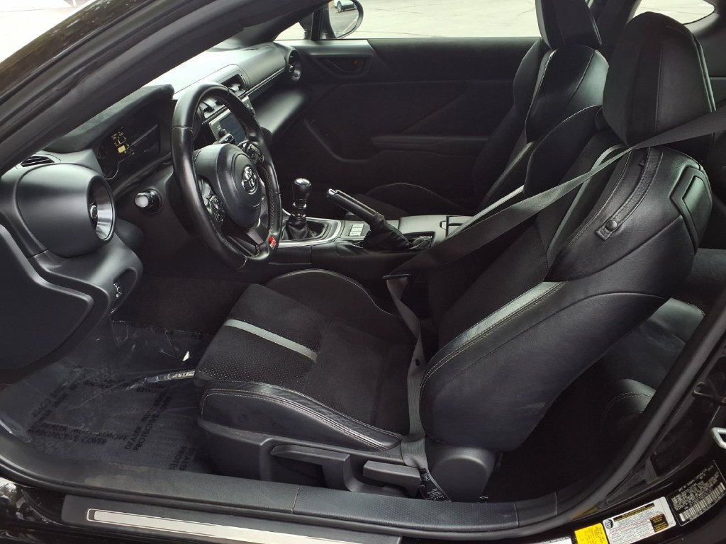 Certified 2024 Toyota GR86 Premium RWD image 19