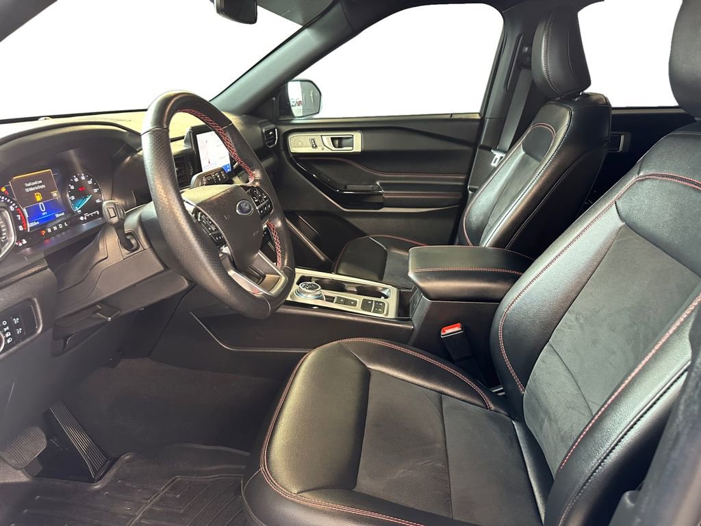 Used 2023 Ford Explorer ST-Line w/ Class IV Trailer Tow Package image 19