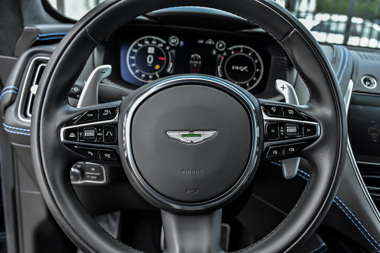 Used 2021 Aston Martin DBX AWD/4WD image 29