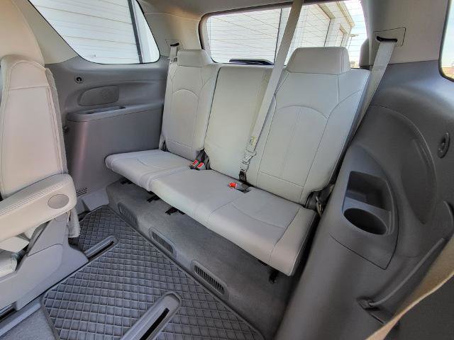 Used 2016 GMC Acadia SLT image 27