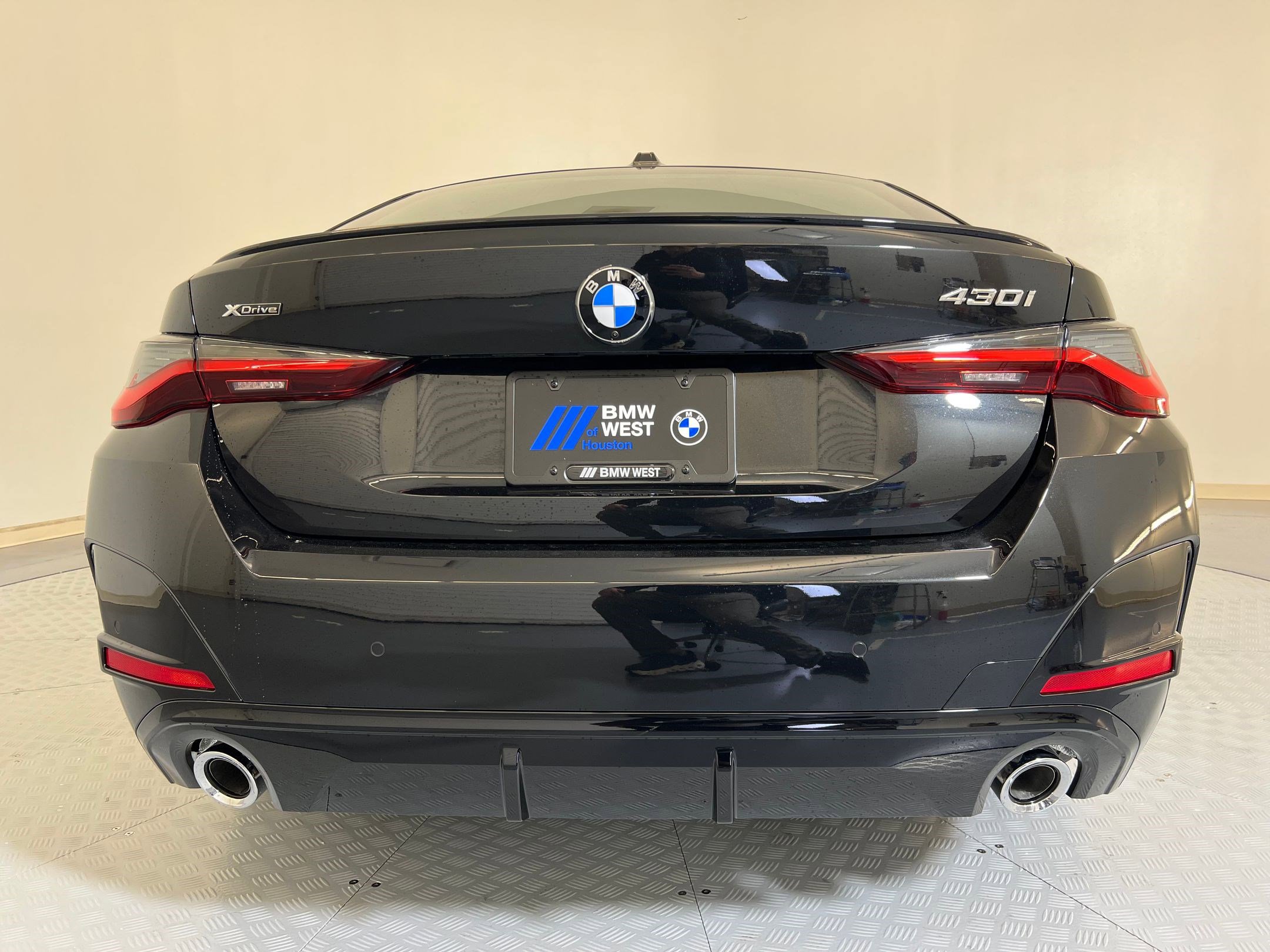 New 2026 BMW 430i xDrive w/ M Sport Package image 10