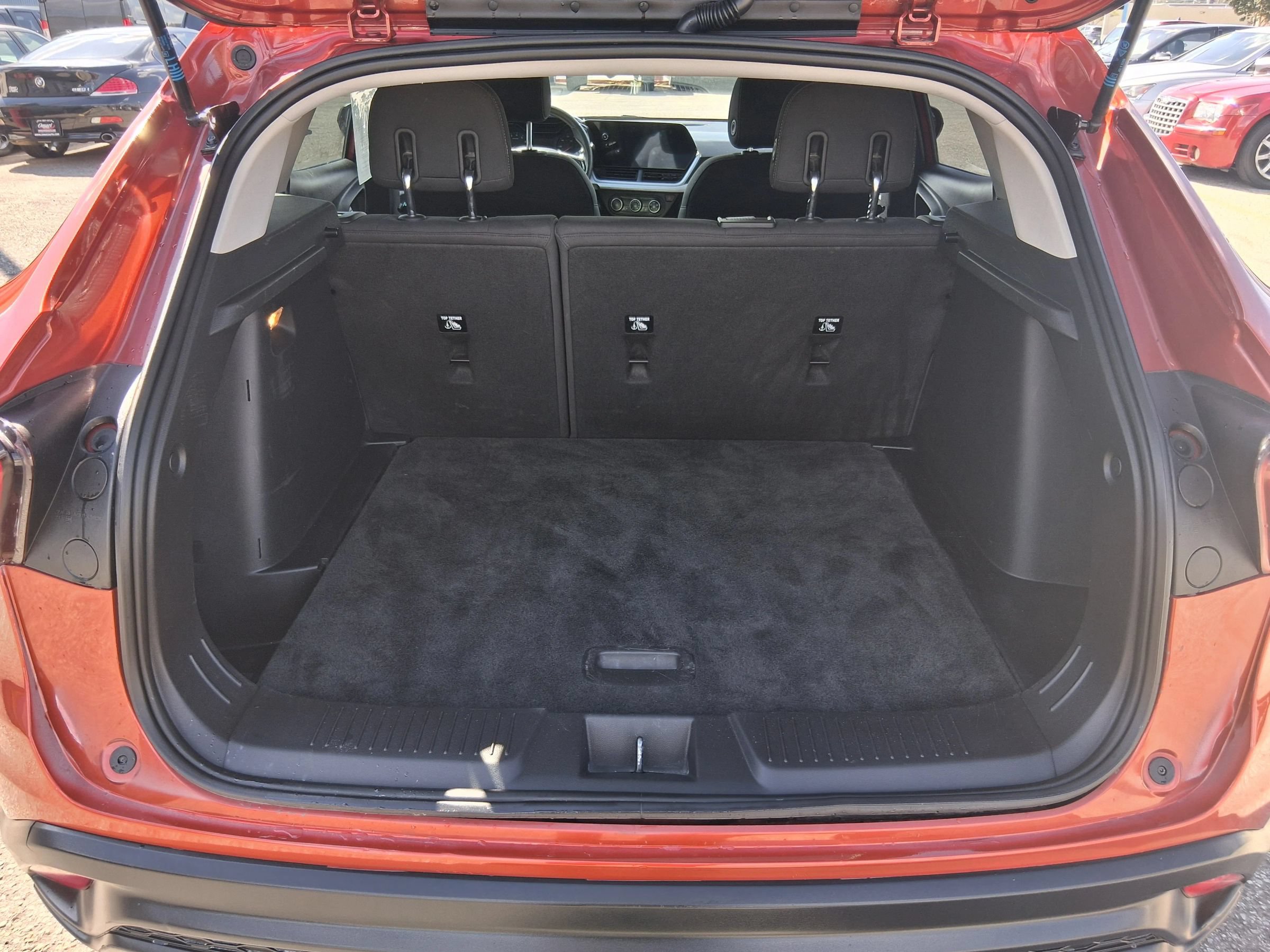 Used 2024 Chevrolet Trax LS w/ LS Convenience Package FWD image 16