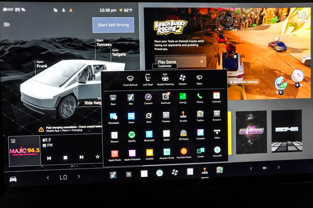 Used 2024 Tesla Cybertruck AWD Crew Cab image 29