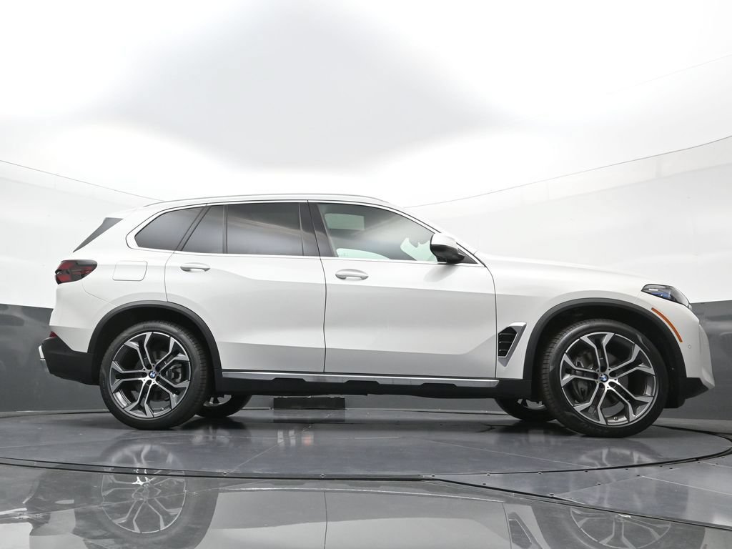 New 2026 BMW X5 xDrive40i w/ Premium Package AWD/4WD image 29
