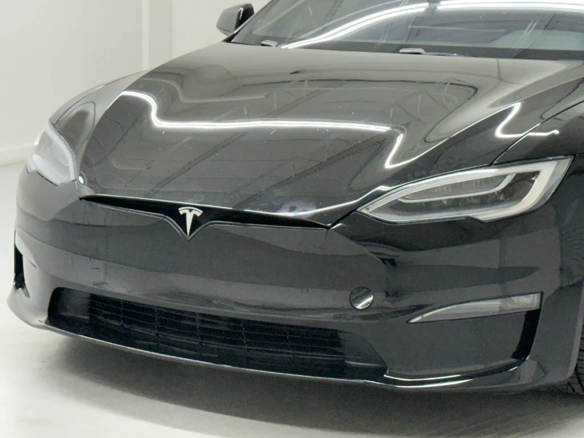 Used 2021 Tesla Model S Plaid image 38