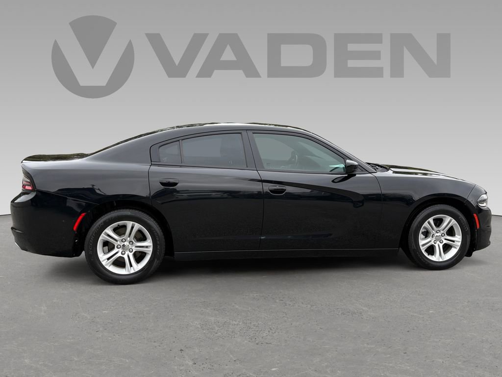 Used 2018 Dodge Charger SXT image 5