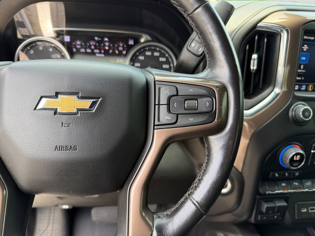 Used 2022 Chevrolet Silverado 1500 High Country w/ Technology Package AWD/4WD image 20