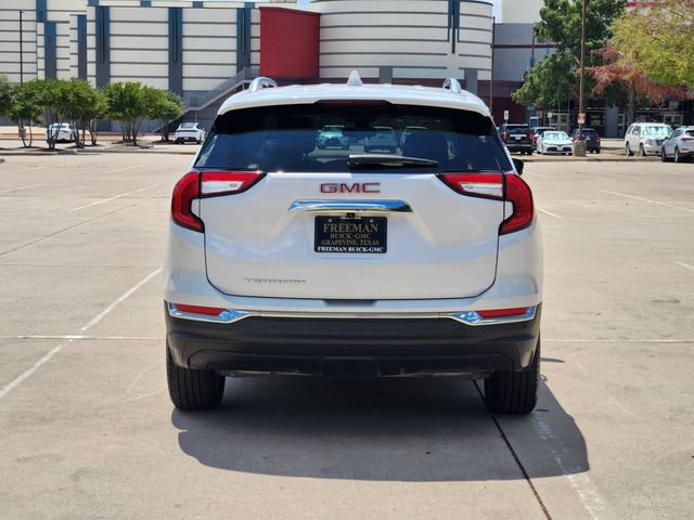 Used 2023 GMC Terrain SLT w/ Infotainment Package II FWD image 7