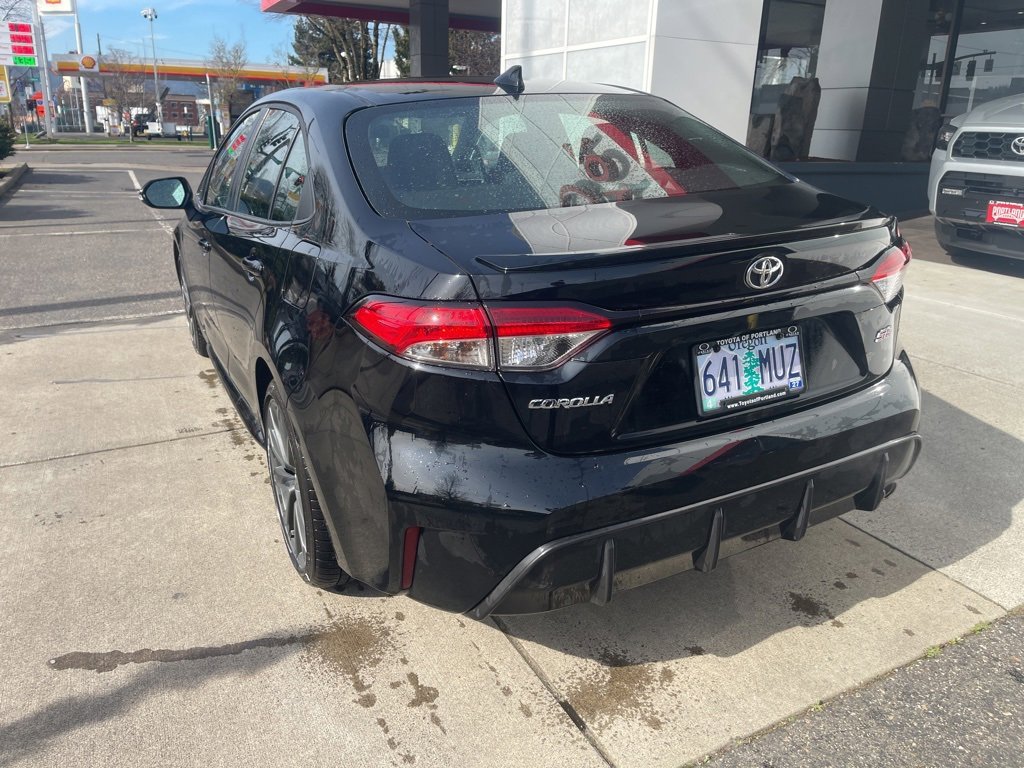 Used 2025 Toyota Corolla SE image 8