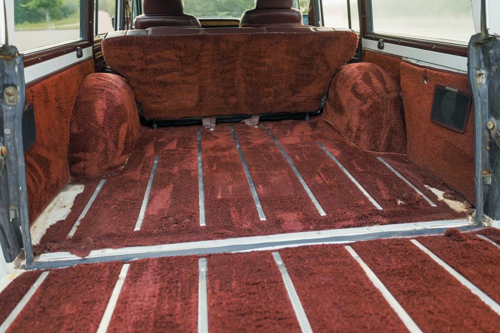 Used 1989 Jeep Grand Wagoneer AWD/4WD image 92