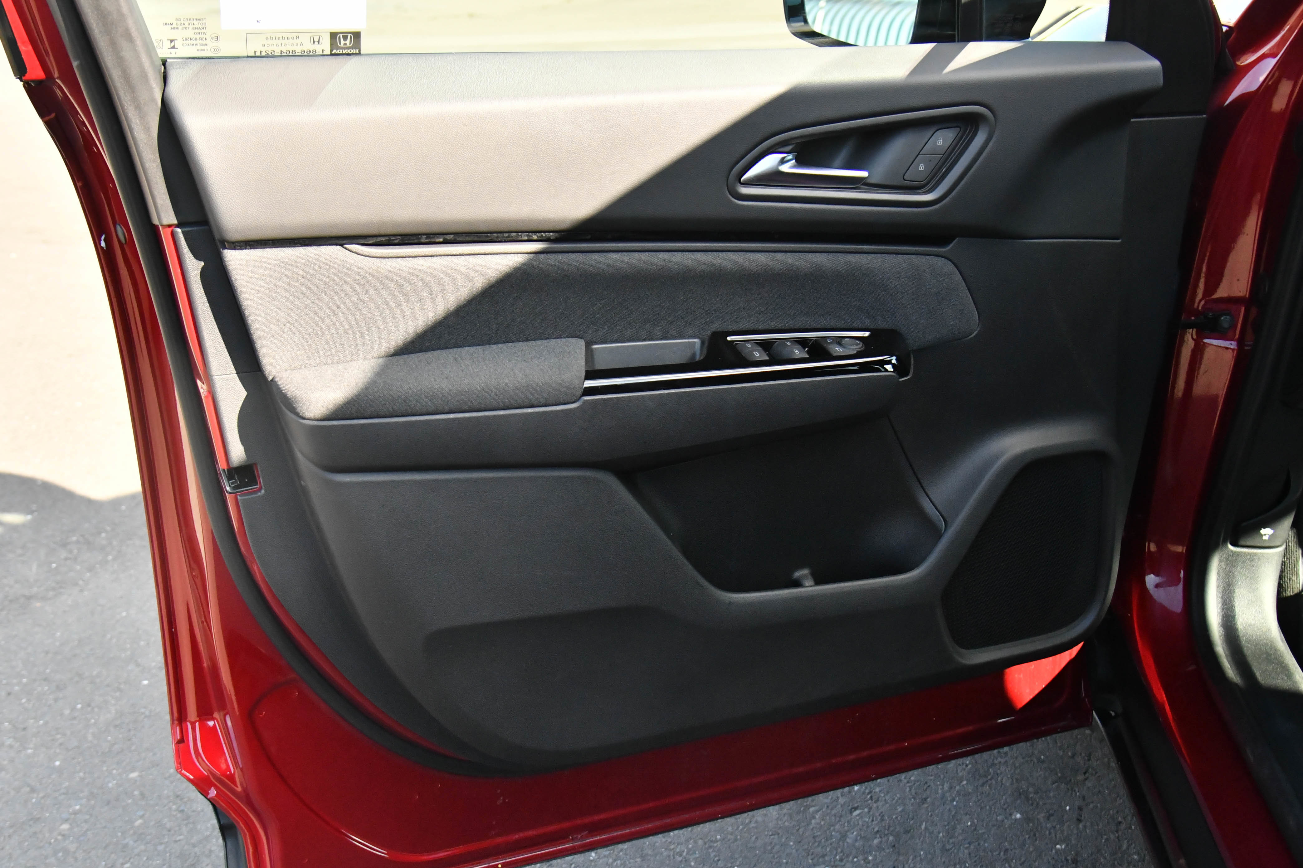 Used 2024 Honda Prologue EX image 14