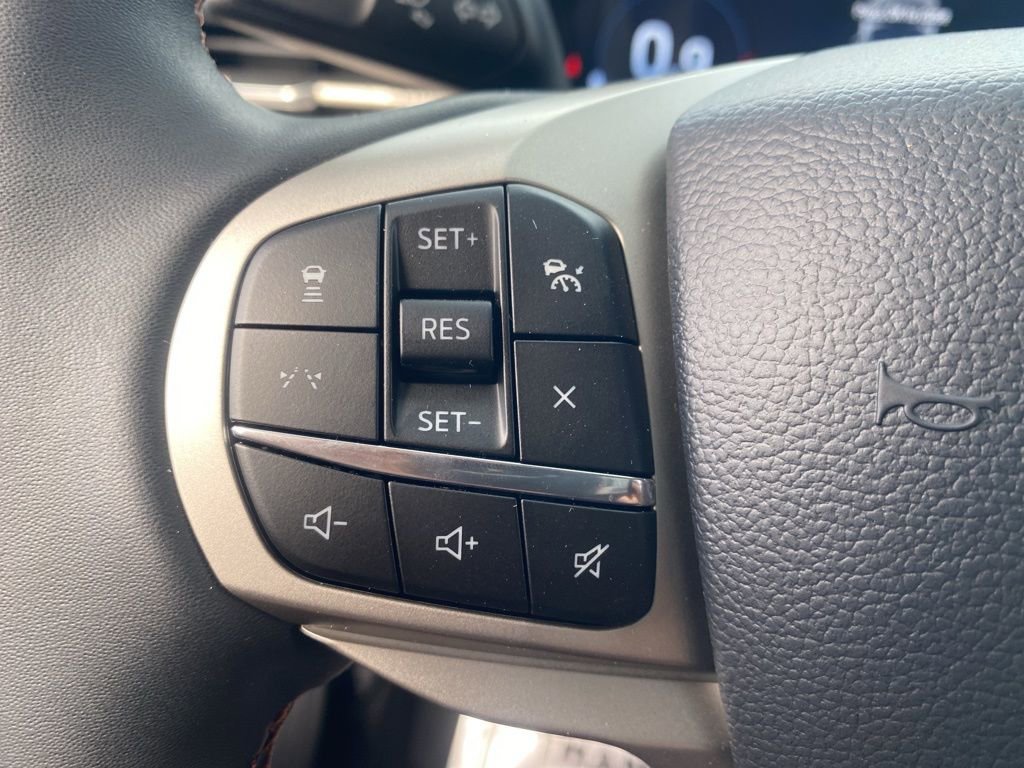 New 2025 Ford Explorer Active image 32