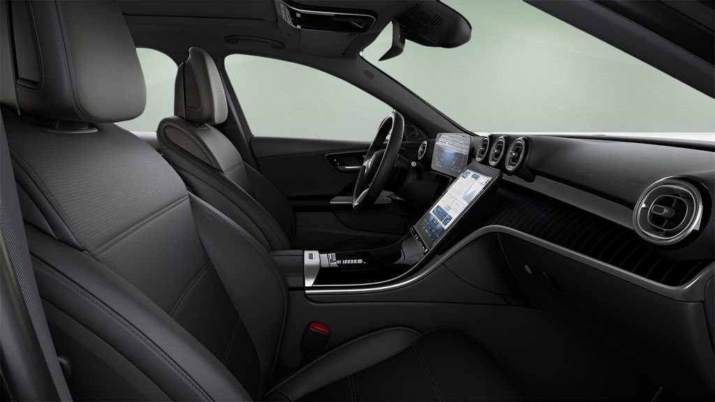 Used 2025 Mercedes-Benz C 300 Sedan image 18