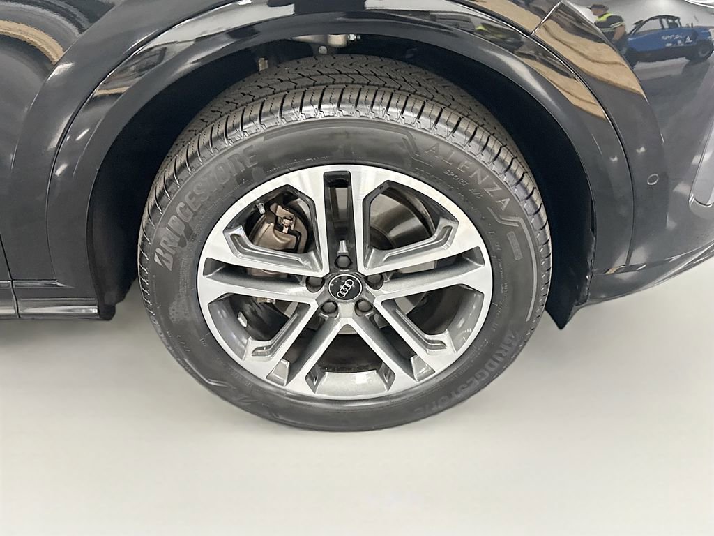 Certified 2025 Audi Q5 Premium Plus w/ Premium Plus image 31