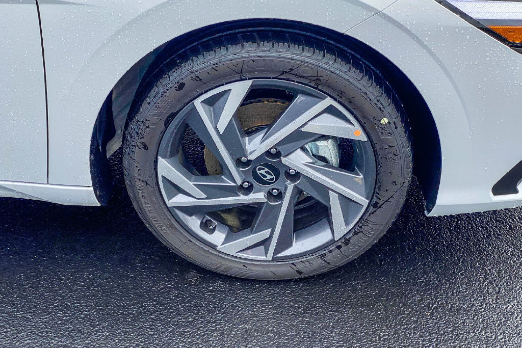 Certified 2026 Hyundai Elantra Sport FWD image 9