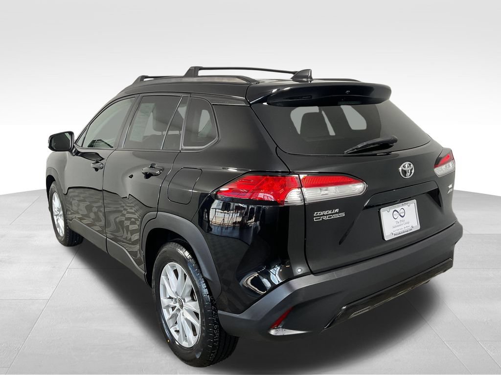 Used 2022 Toyota Corolla Cross LE AWD/4WD image 7