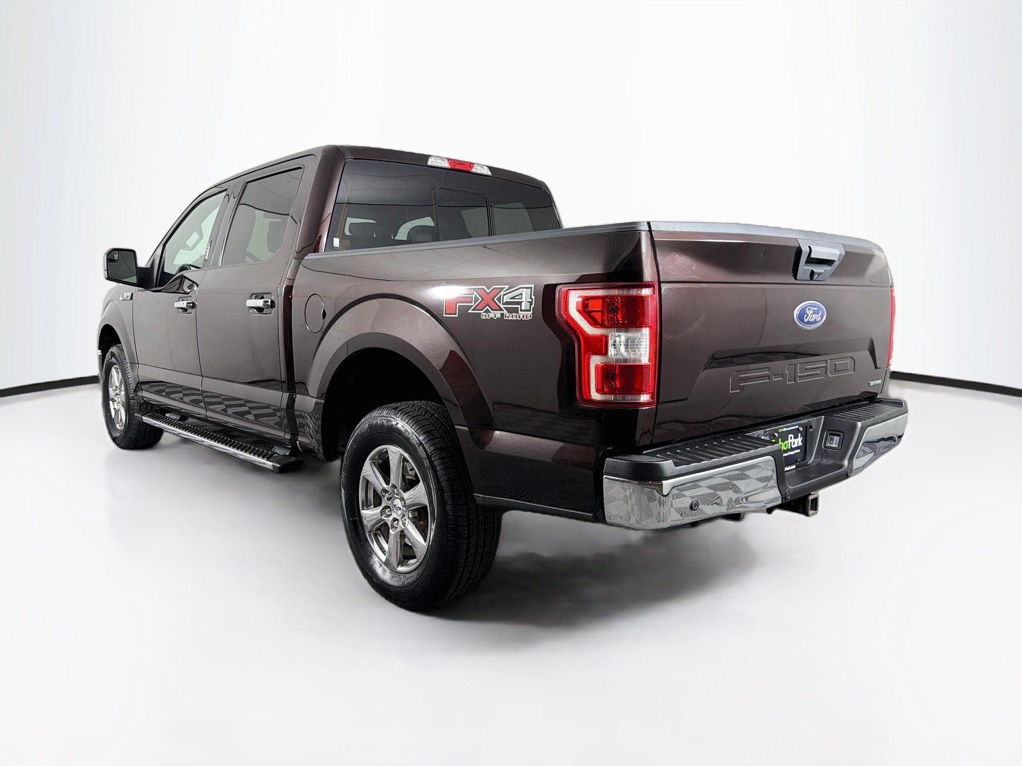 Used 2018 Ford F150 XLT w/ Equipment Group 302A Luxury AWD/4WD image 5