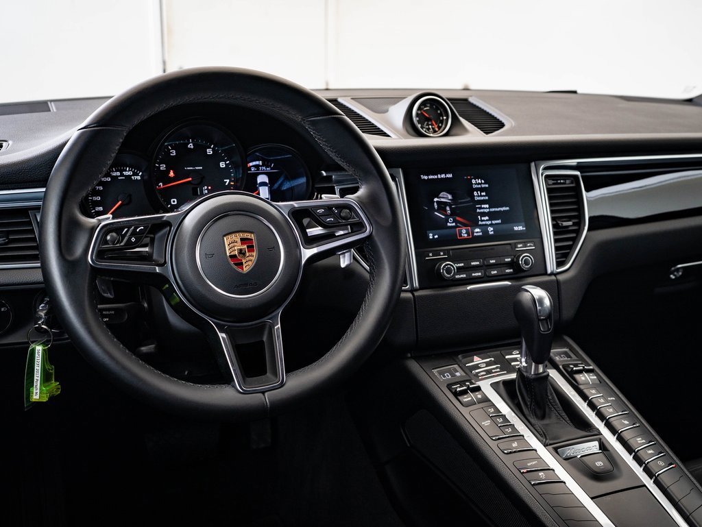 Used 2017 Porsche Macan image 4