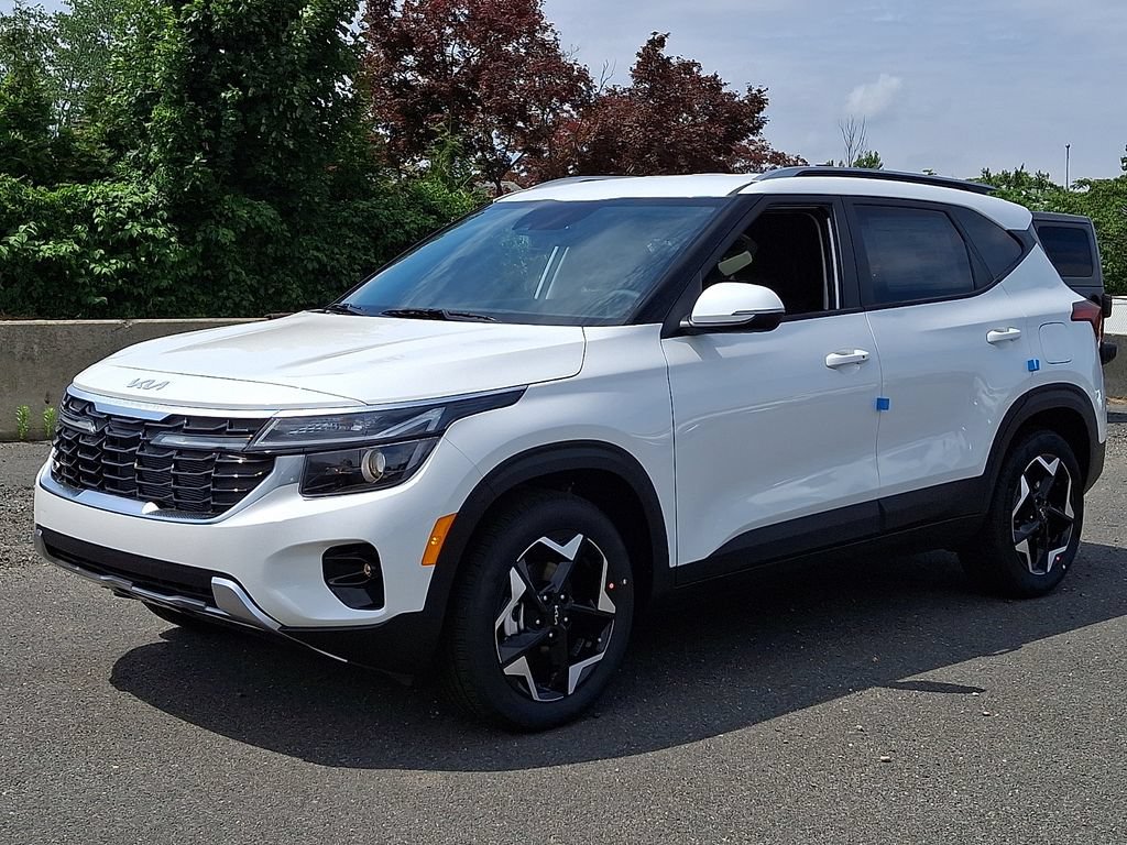 New 2026 Kia Seltos S FWD image 2