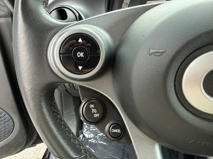 Used 2017 smart fortwo electric drive image 16