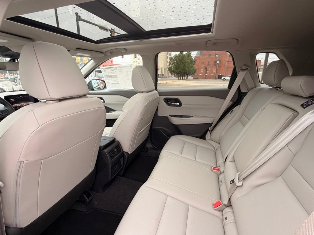 New 2026 Nissan Rogue Dark Armor FWD image 17
