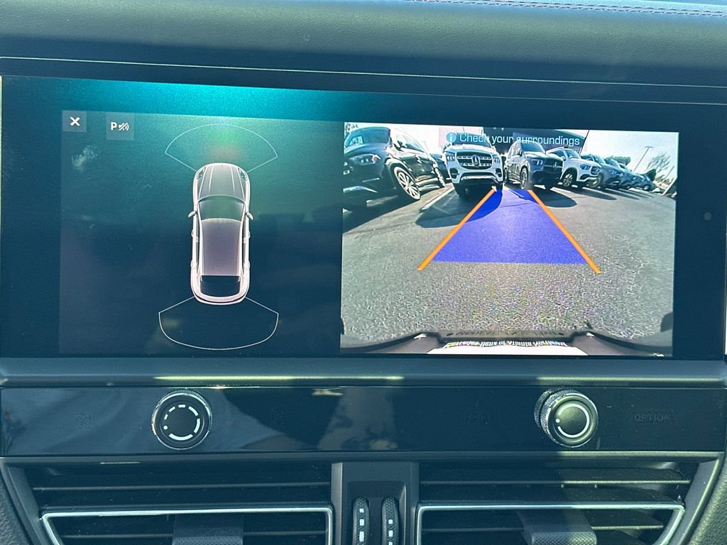 Used 2022 Porsche Macan Base image 30