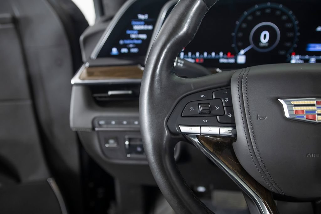 Used 2022 Cadillac Escalade Sport Platinum w/ Heavy-Duty Trailer Package AWD/4WD image 50