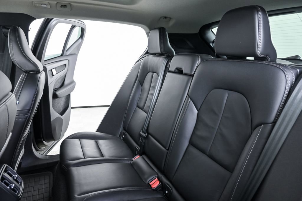 Certified 2023 Volvo XC40 B4 Plus w/ Driver Assist Package image 23
