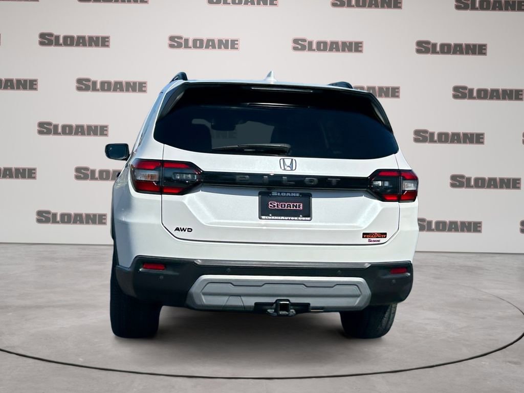 Used 2023 Honda Pilot TrailSport image 4