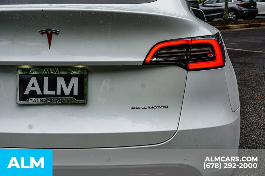 Used 2021 Tesla Model Y Long Range AWD/4WD image 13