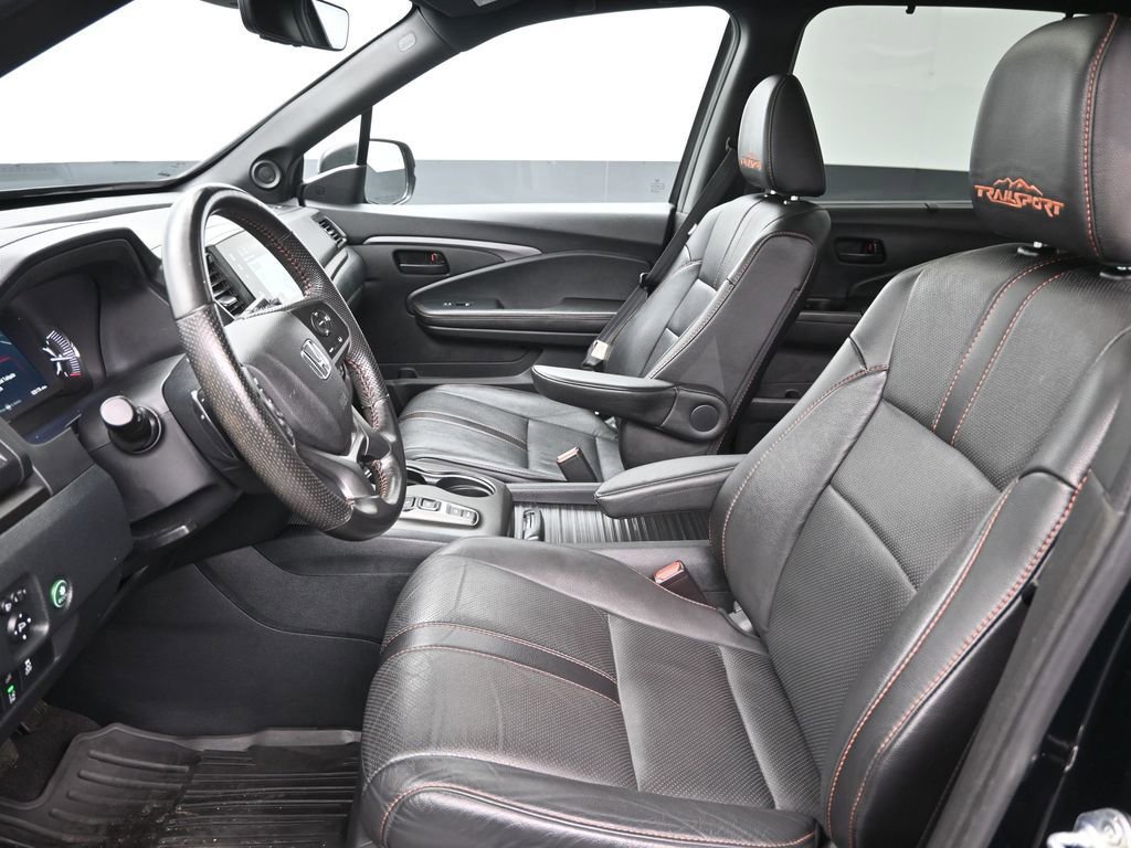 Certified 2023 Honda Passport TrailSport image 29