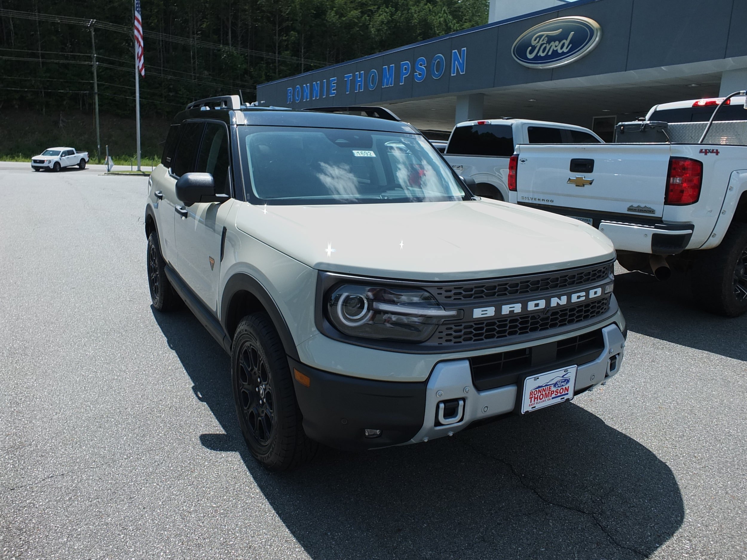 Used 2025 Ford Bronco Sport Badlands AWD/4WD image 1