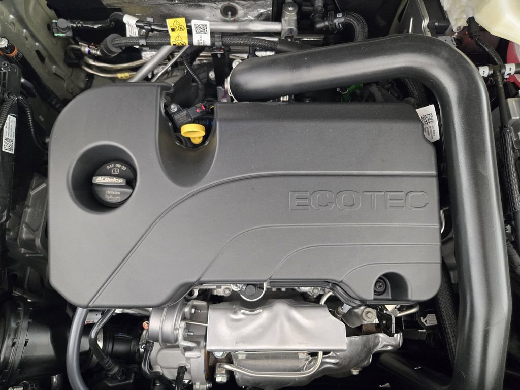 New 2026 Chevrolet Equinox LT w/ Safety and Technology Package FWD image 35