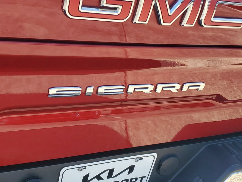 Used 2022 GMC Sierra 1500 SLT w/ SLT Premium Plus Package AWD/4WD image 28