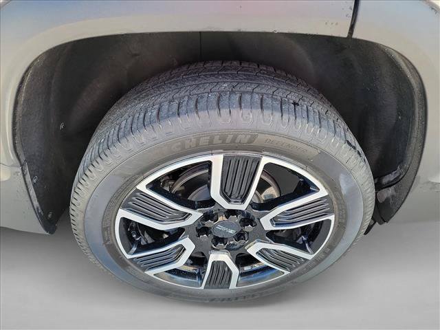 Used 2021 GMC Acadia SLT w/ Elevation Edition FWD image 11