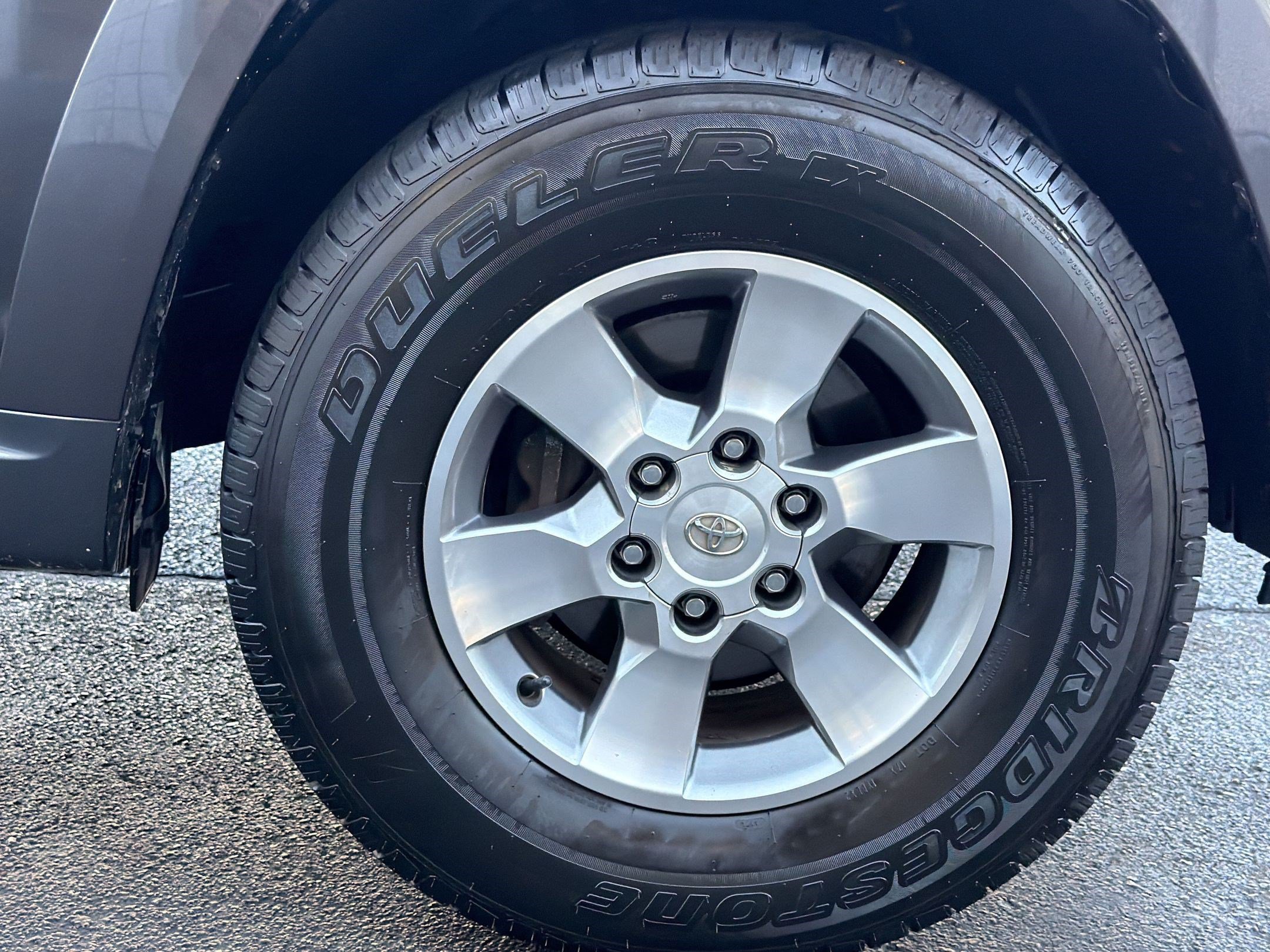 Used 2013 Toyota 4Runner SR5 RWD image 12