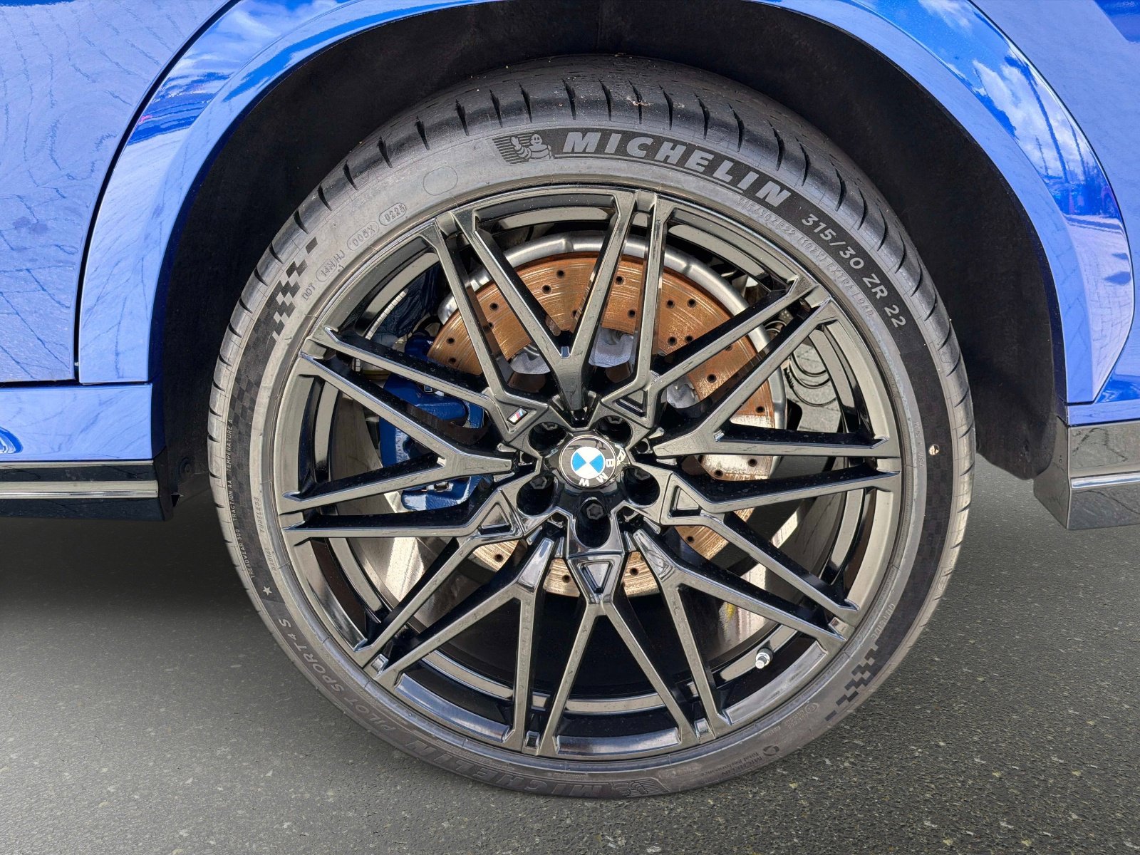 Used 2026 BMW X6 M Competition image 14