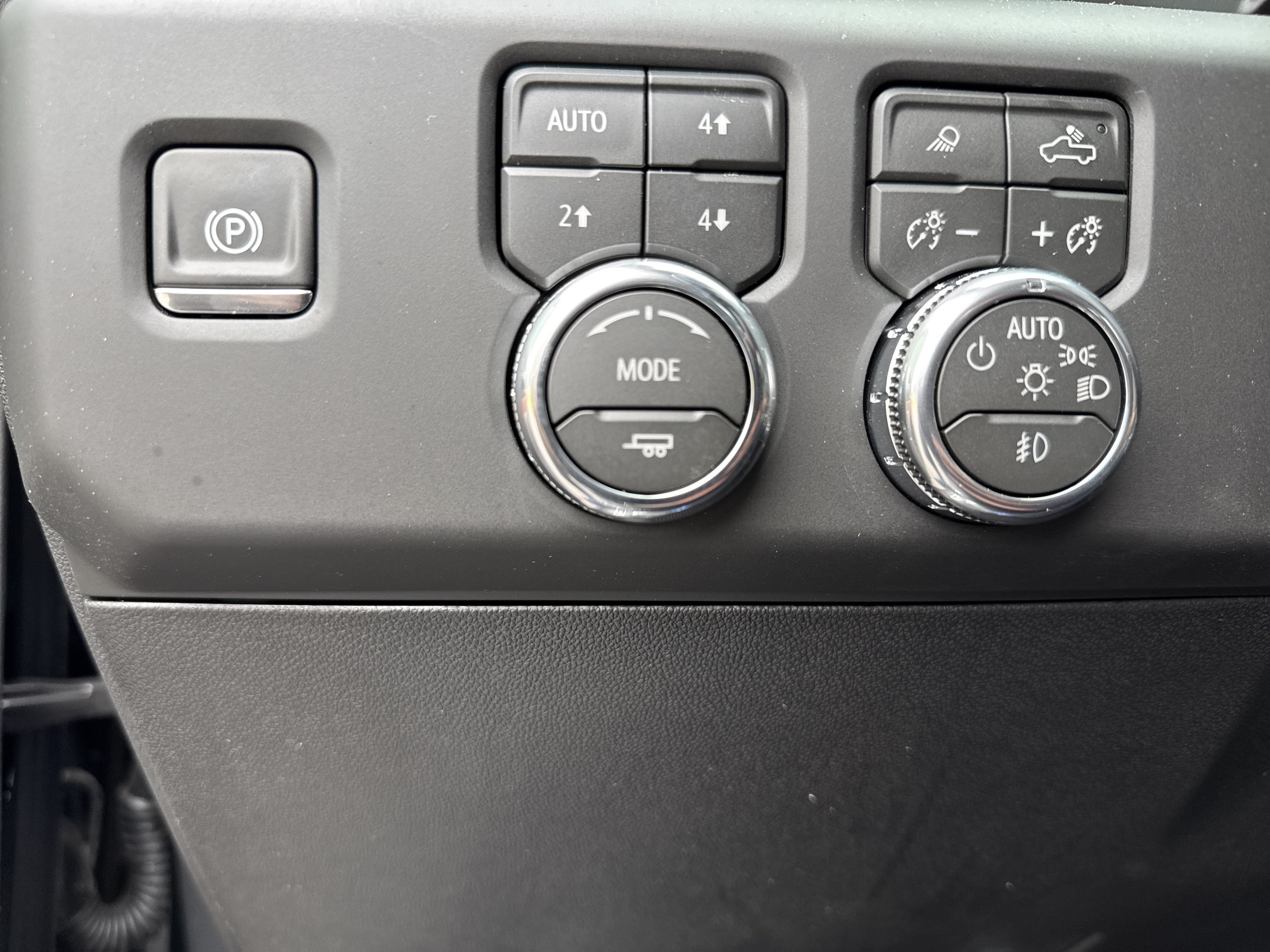 Used 2026 GMC Sierra 3500 Denali Ultimate AWD/4WD image 19