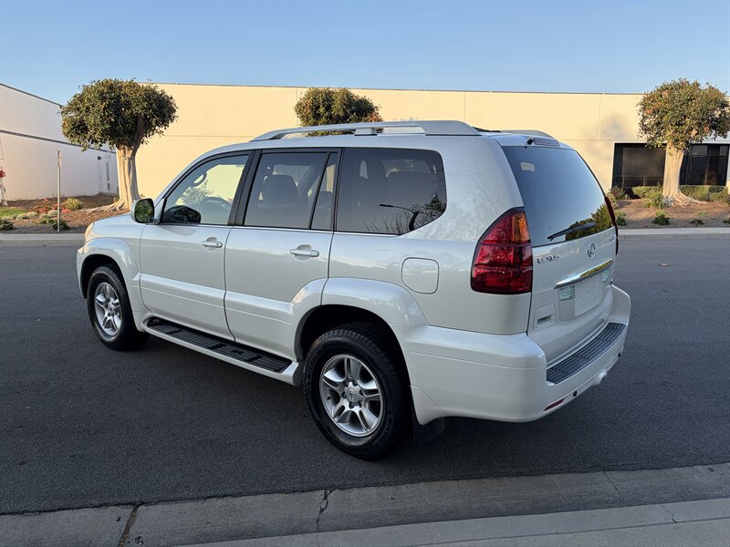 Used 2004 Lexus GX 470 image 10